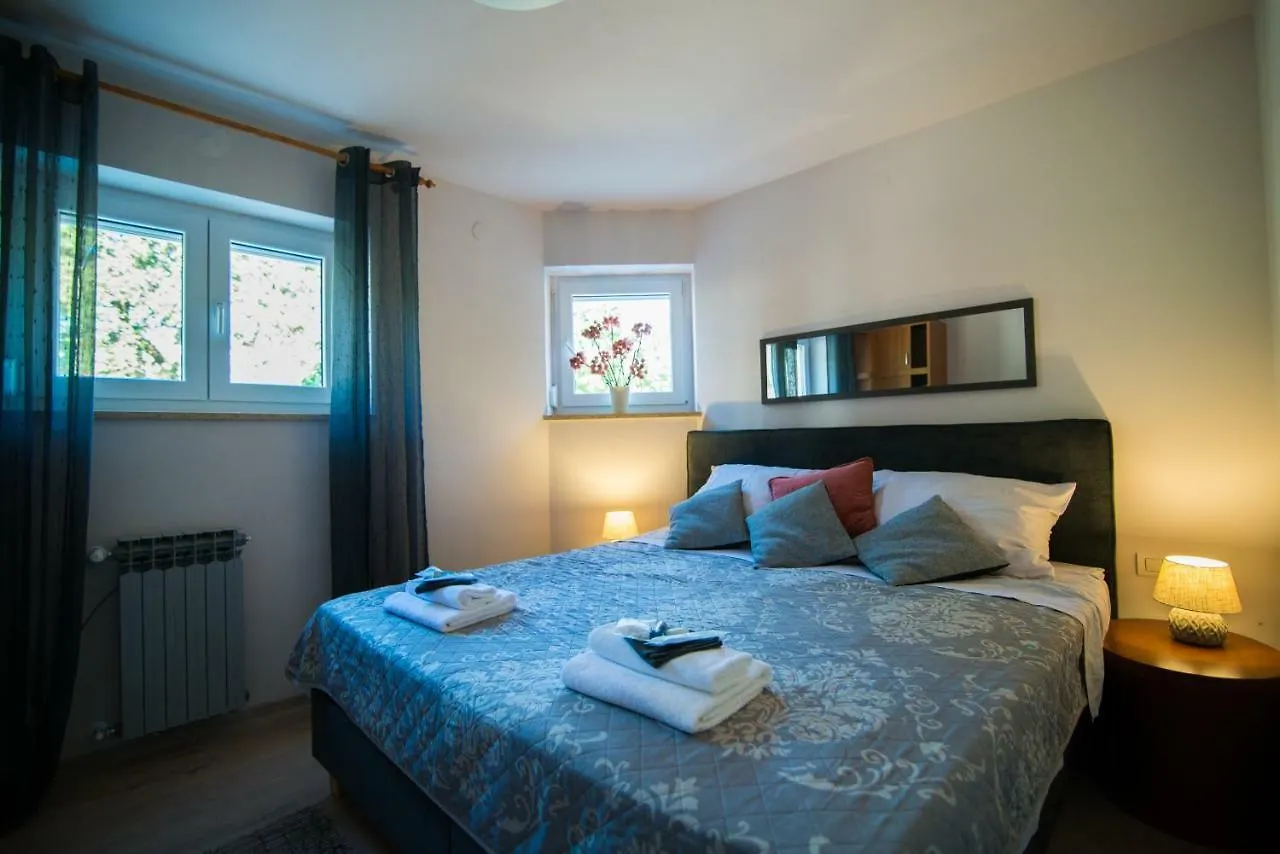 Harmony Apartment Pula Homestay